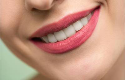 Efficient Teeth Whitening by a Dentist Near Me in Pasadena